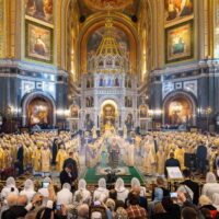 Митрополит Матфей сослужил Святейшему Патриарху Кириллу за Божественной Литургией в Храме Христа Спасителя