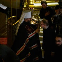 Митрополит Матфей возглавил чин прощения в Псково-Печерском монастыре
