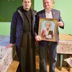 Настоятель храма святителя Николая (в Любятово) встретился с депутатом Псковской городской думы