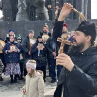 Состоялся традиционный крестный ход вокруг города Пскова