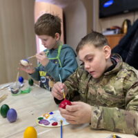 В Воскресной школе храма Архангелов Михаила и Гавриила (с Городца) началась подготовка к празднику Пасхи Господней