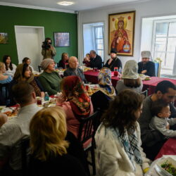 Состоялась встреча митрополита Матфея с переселенцами из стран дальнего и ближнего зарубежья