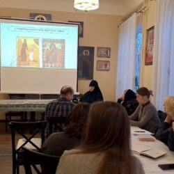 При храме святого Александра Невского состоялась лекция на тему: «Символика православных икон»