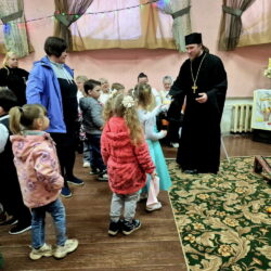 В Изборске прошел детский Пасхальный концерт