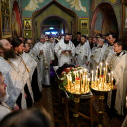 В храме святых Константина и Елены состоялось отпевание схиигумена Пантелеимона (Ледина)