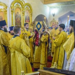 12 июля 2018 года, в день памяти святых Первоверховных апостолов Петра и Павла, митрополит Псковский и Порховский Тихон совершил Божественную Литургию в храме святых Петра и Павла (с Буя) города Пскова.