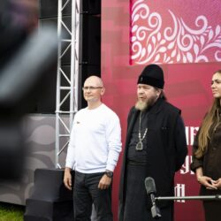 В Паломническом центре Псково-Печерской обители состоялось торжественное открытие второй смены молодежного историко-культурного форума «Истоки» — «Школа исследователей»