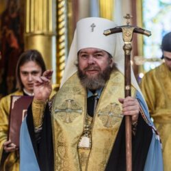 6 августа 2022 года, накануне Недели 8-й по Пятидесятнице, митрополит Псковский и Порховский Тихон возглавил Всенощное бдение в Свято-Успенском Псково-Печерском монастыре