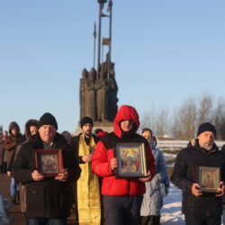 Состоялся очередной ежемесячный крестный ход вокруг города Пскова