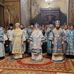 Митрополит Псковский и Порховский Арсений принял участие в торжественном богослужении в день прославления иконы Божией Матери «Знамение» в Великом Новгороде