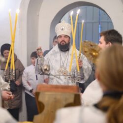 Митрополит Арсений возглавил всенощное бдение в храме святой Анастасии (в Кузнецах)