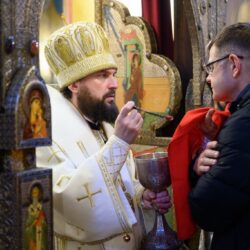 В день памяти святителя Василия Великого митрополит Арсений совершил Божественную Литургию в храме святителя Василия Великого (на Горке) города Пскова