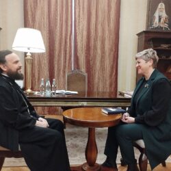 Митрополит Арсений провел встречу с Уполномоченным по правам ребенка в Псковской области Натальей Соколовой
