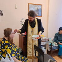 Настоятель Старовознесенского храма иерей Олег Иванов посетил Новосельский дом-интернат