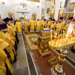 Митрополит Арсений сослужил за всенощным бдением Патриаршему экзарху всея Беларуси митрополиту Вениамину