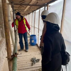 Студенты-теологи ознакомились с ходом ремонтно-реставрационных работ в Стефановском храме Мирожского монастыря