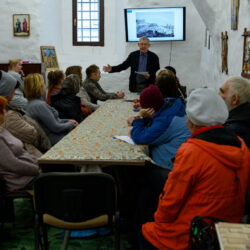 В храме святых Космы и Дамиана (с Примостья) состоялось очередное занятие Воскресной школы для взрослых
