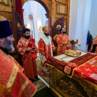 Митрополит Арсений возглавил всенощное бдение в храме святых мучениц Веры, Надежды, Любови и матери их Софии (в Крестах)