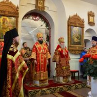 Митрополит Арсений посетил Великолукскую епархию и поздравил епископа Великолукского и Невельского Сергия с 50-летием служения в священном сане