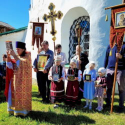 В Никольском соборе поселка Старый Изборск состоялся престольный праздник