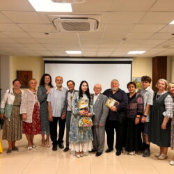 Певчие храма святых Жен-мироносиц приняли участие в презентации песенного сборника псковского композитора