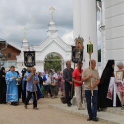 В Спасо-Казанском Симанском монастыре города Острова отметили престольный праздник