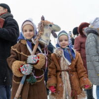 Детский фольклорный коллектив Свято-Троицкого кафедрального собора «Звонница» принял участие в городских Рождественских гуляниях