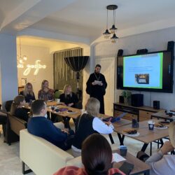 В Центре православного добровольчества «Путь добра» состоялась встреча со священником на тему «Великий пост» 