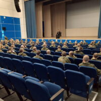 Руководитель Миссионерского отдела Псковской епархии провел беседу с воинами-десантниками