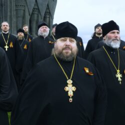 Хор духовенства Псковской епархии исполнил песню «День Победы»