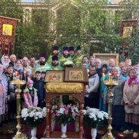 В храме Святого Духа в деревне Великое Поле отметили престольный праздник