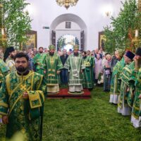 В День Святой Троицы митрополит Матфей возглавил престольное торжество в кафедральном соборе Псковской епархии