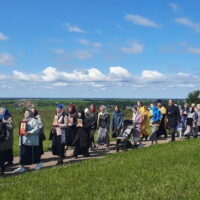 Состоялся традиционный крестный ход вокруг города Пскова