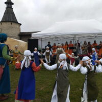 Воспитанники Воскресной школы при Псково-Печерском монастыре выступили на фестивале «Довмонт Псковский»