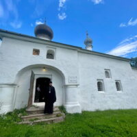 На ПЛН вышла статья о храме Успения Пресвятой Богородицы (с Пароменья) «Храм, который дышит историей»