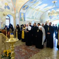 Состоялись проводы мощей святителя Тихона из Псковской митрополии