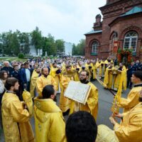 Приход храма святого Александра Невского приглашает псковичей на престольный праздник и традиционную осеннюю ярмарку