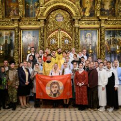 В кафедральном соборе города Пскова прошла молодежная Божественная Литургия