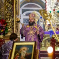 Митрополит Матфей возглавил всенощное бдение в Свято-Троицком кафедральном соборе