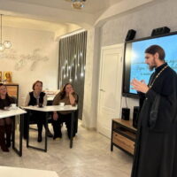 В Центре добровольчества «Путь Добра» состоялась беседа на тему «Премудрость Божия рождает счастье человека»