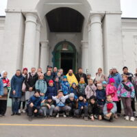 Воспитанники Воскресной школы храма святого Александра Невского побывали в Острове и Пушкинских Горах