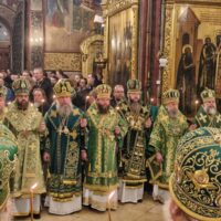 Накануне дня памяти преподобного Сергия Радонежского митрополит Матфей принял участие в соборном архиерейском богослужении в Троице-Сергиевой лавре