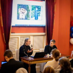 Проректор Псково-Печерской духовной семинарии выступил в Культурно-просветительском центре Троице-Сергиевой Лавры «Киновия»