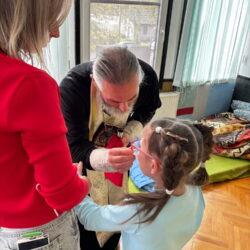 Благочинный города Пскова причастил постояльцев школьного отделения центра лечебной педагогики