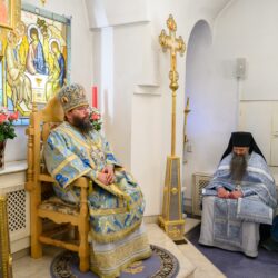 Митрополит Матфей совершил Литургию в Савво-Крыпецком монастыре