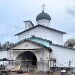 Вокруг храма святителя Николая Чудотворца (со Усохи) устанавливается архитектурная подсветка