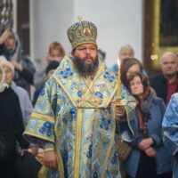 Митрополит Матфей возглавил всенощное бдение в Свято-Троицком кафедральном соборе
