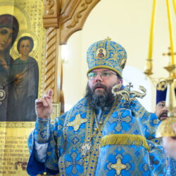 Митрополит Матфей совершил Литургию в Спасо-Казанском Симанском монастыре