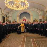 Курсанты Рязанского гвардейского высшего воздушно-десантного училища посетили воинский храм святого Александра Невского