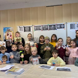 В Воскресной школе храма Архангелов Михаила и Гавриила (с Городца) прошел урок на тему: «Творческая душа»